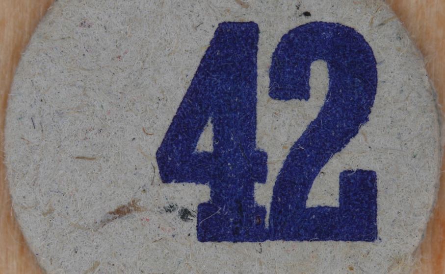 Numerologie 42: Nummer Betekenis en Symbolen Numerologie 42